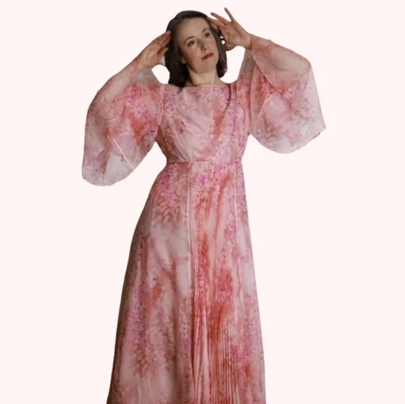 Stunning 70s Pleated Floaty Long Sleeve Maxi Dress - Picture 2 of 8